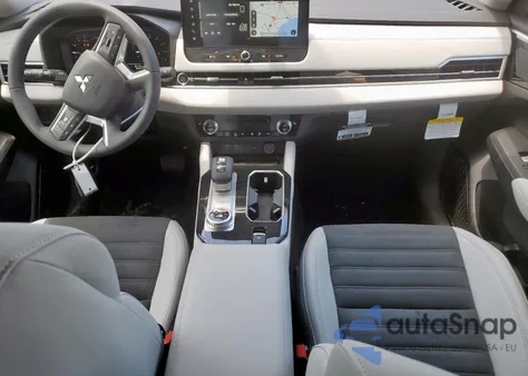 2025 Mitsubishi Outlander Se from USA, damaged, VIN JA4J3VA82SZ023866